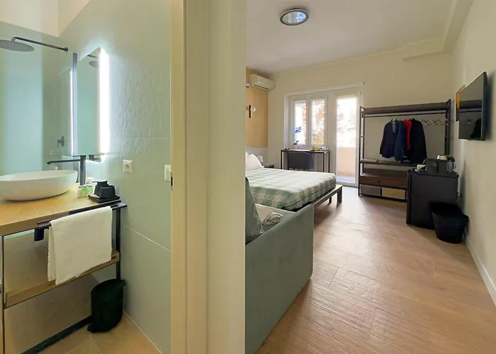 Vatican Dolce Remy - Metro Cipro Gasthuis 4*